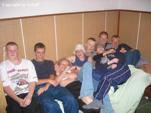 108-0864_IMG